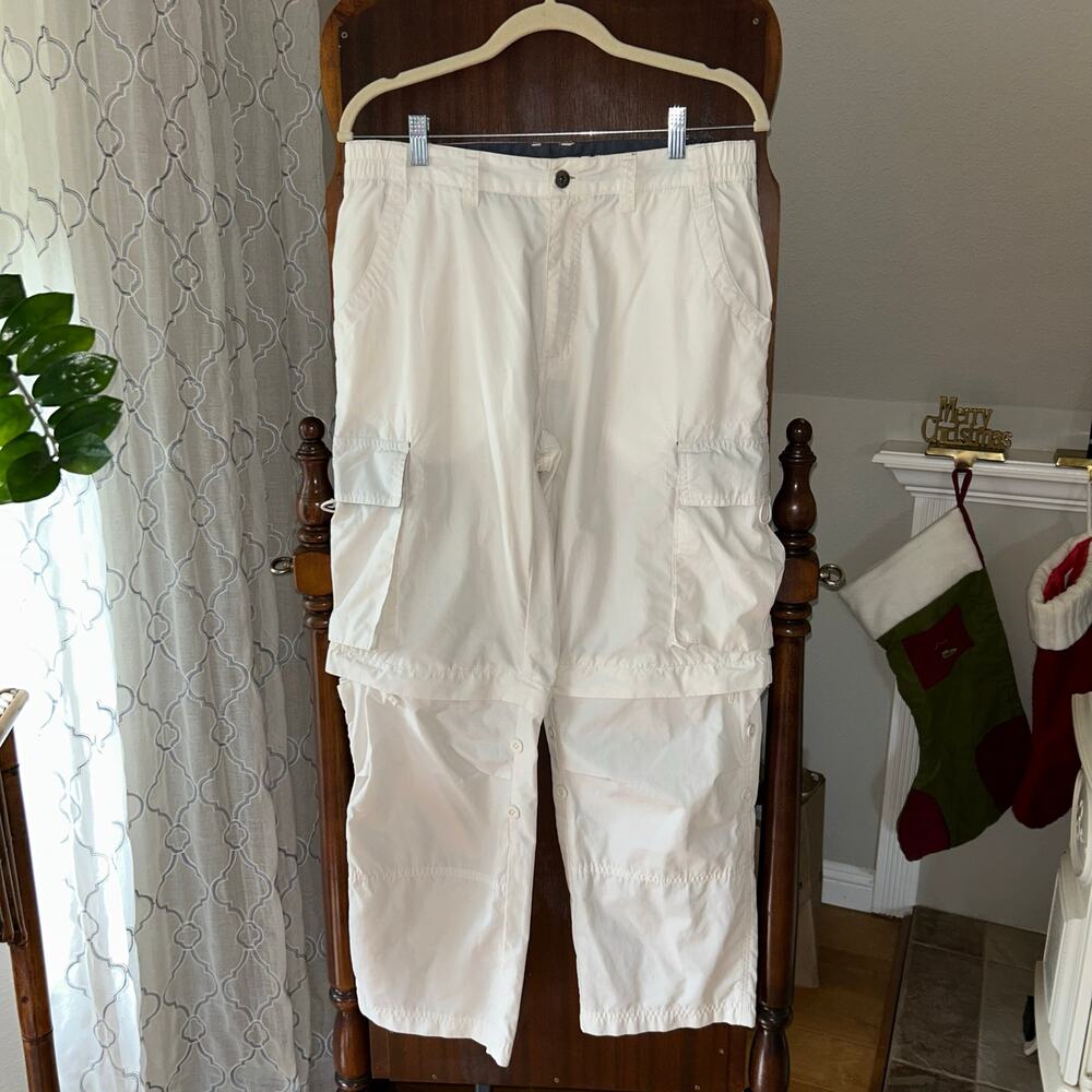 Casual gear men’s size 35 x 30 cream off-white colored cargo pants hiking